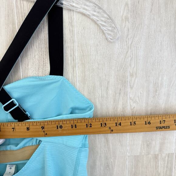 Lululemon Run Catch Me Tank Top Women Size 4 Stripe Angle Blue Non-Padded Gym - Picture 11 of 11